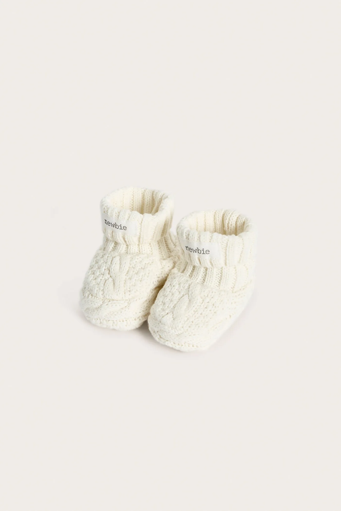Baby white cable-knit cotton booties