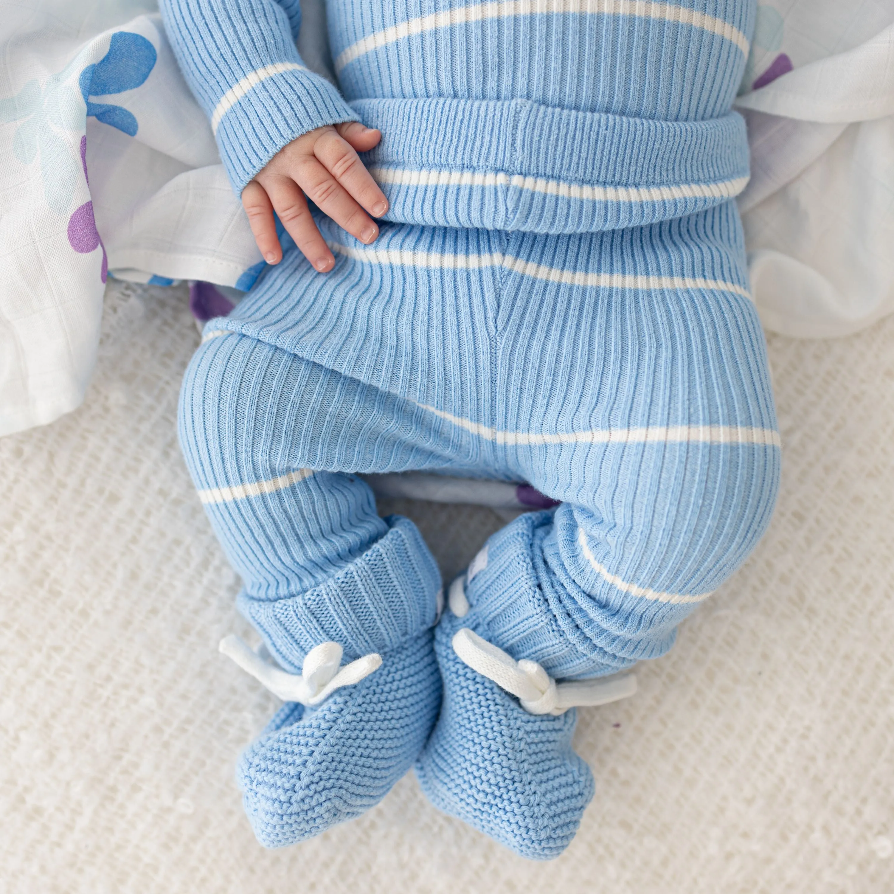 BOOTIES | RIVER