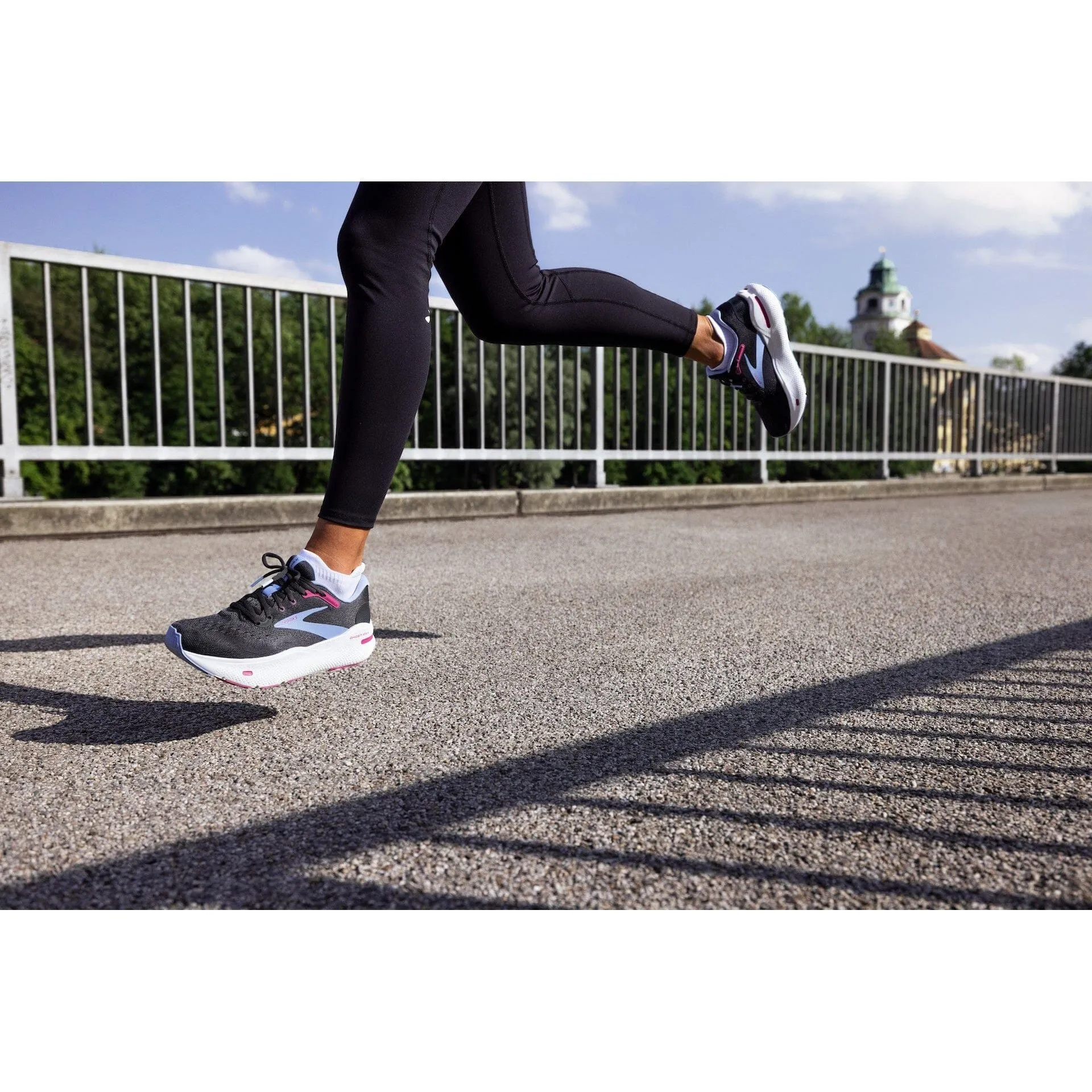 BROOKS GHOST MAX WOMEN'S MEDIUM AND WIDE - FINAL SALE!