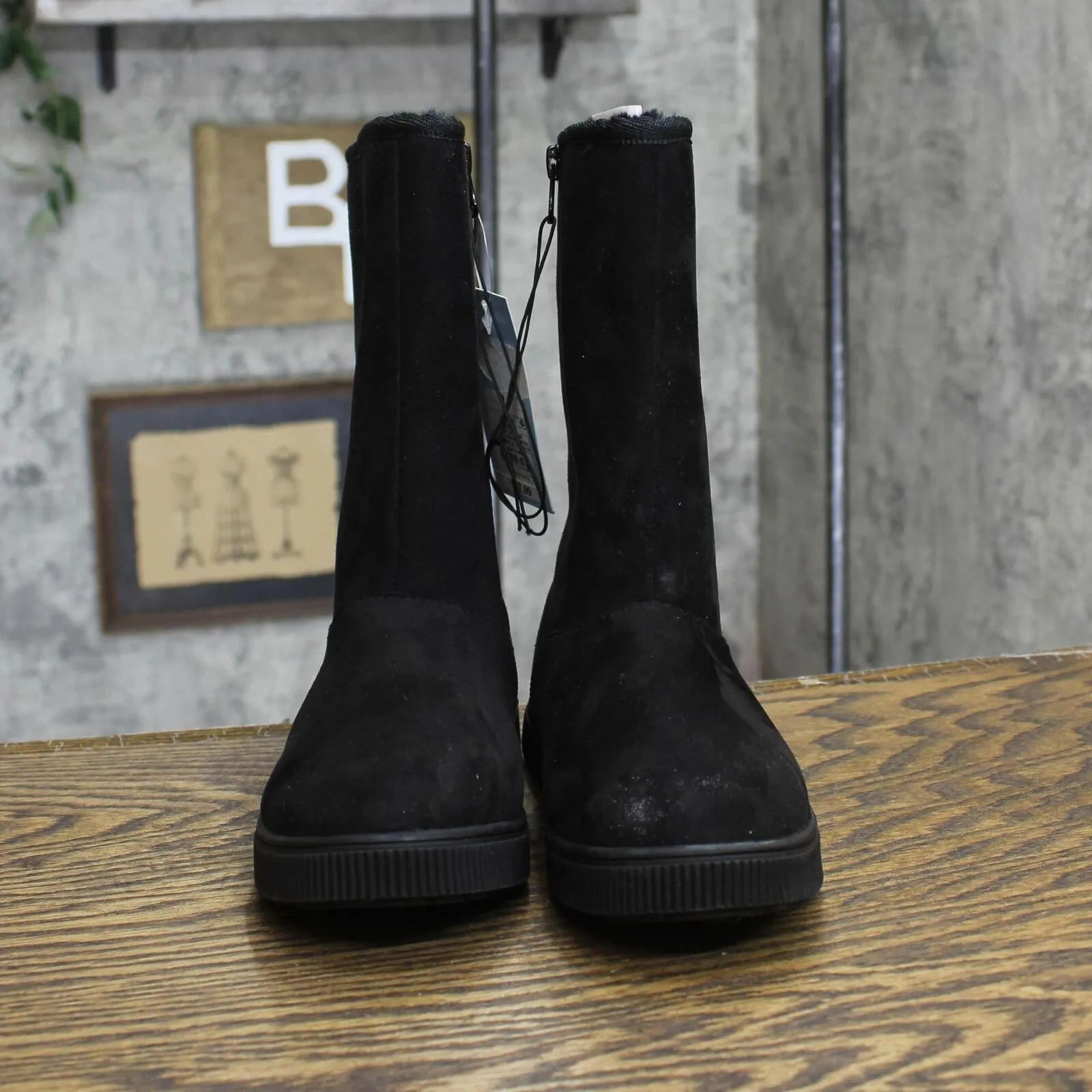 Cat & Jack Girls Natalia Shearling Style Boots 88435465 Black 1