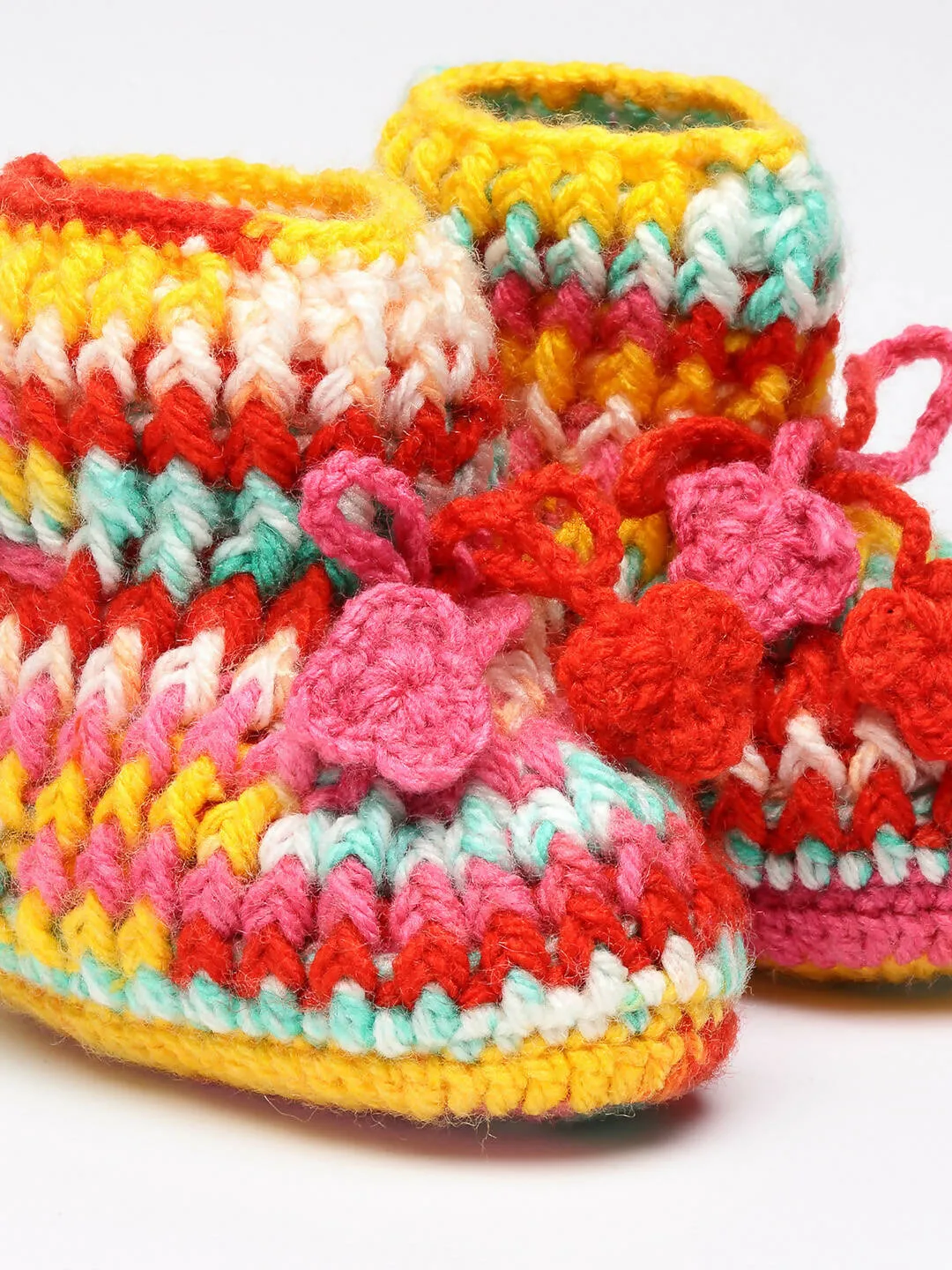 Chutput Kids Woollen Hand Knitted Self Desgin Detailed Booties - Multi
