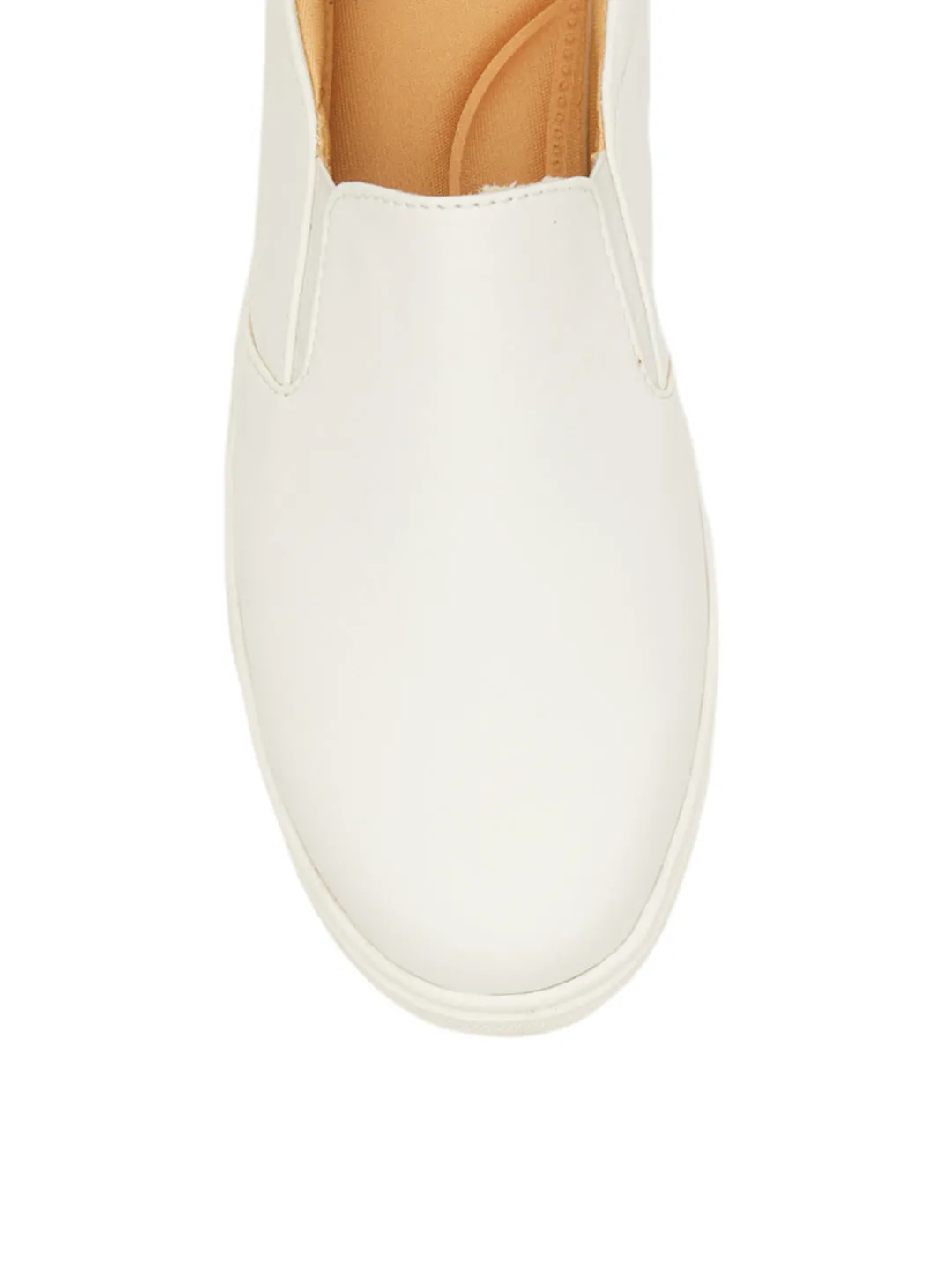 GOSSIP WOMENS WHITE MOCCASINS
