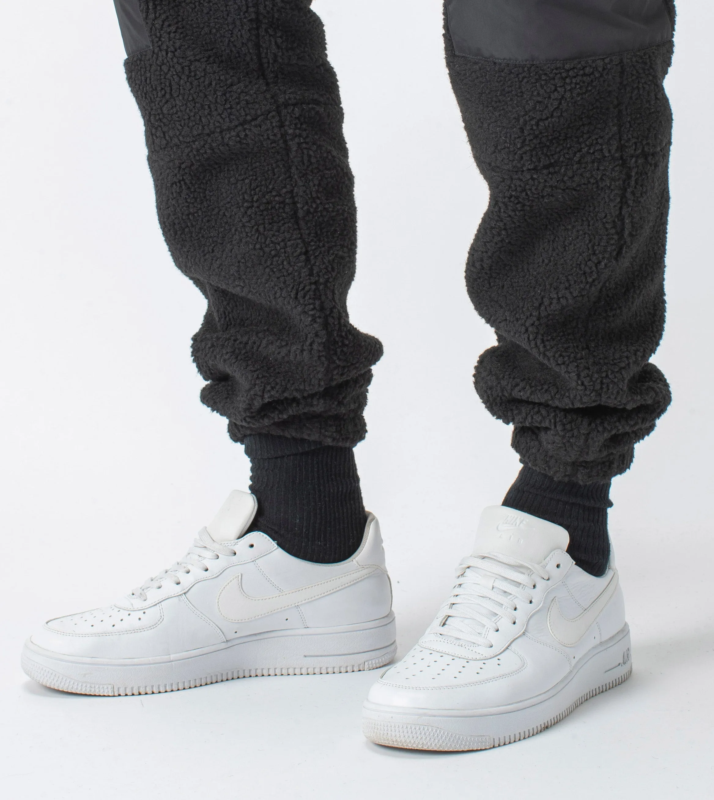 Jumpa Cargo Shearling Fleece Jogger Black - Sale