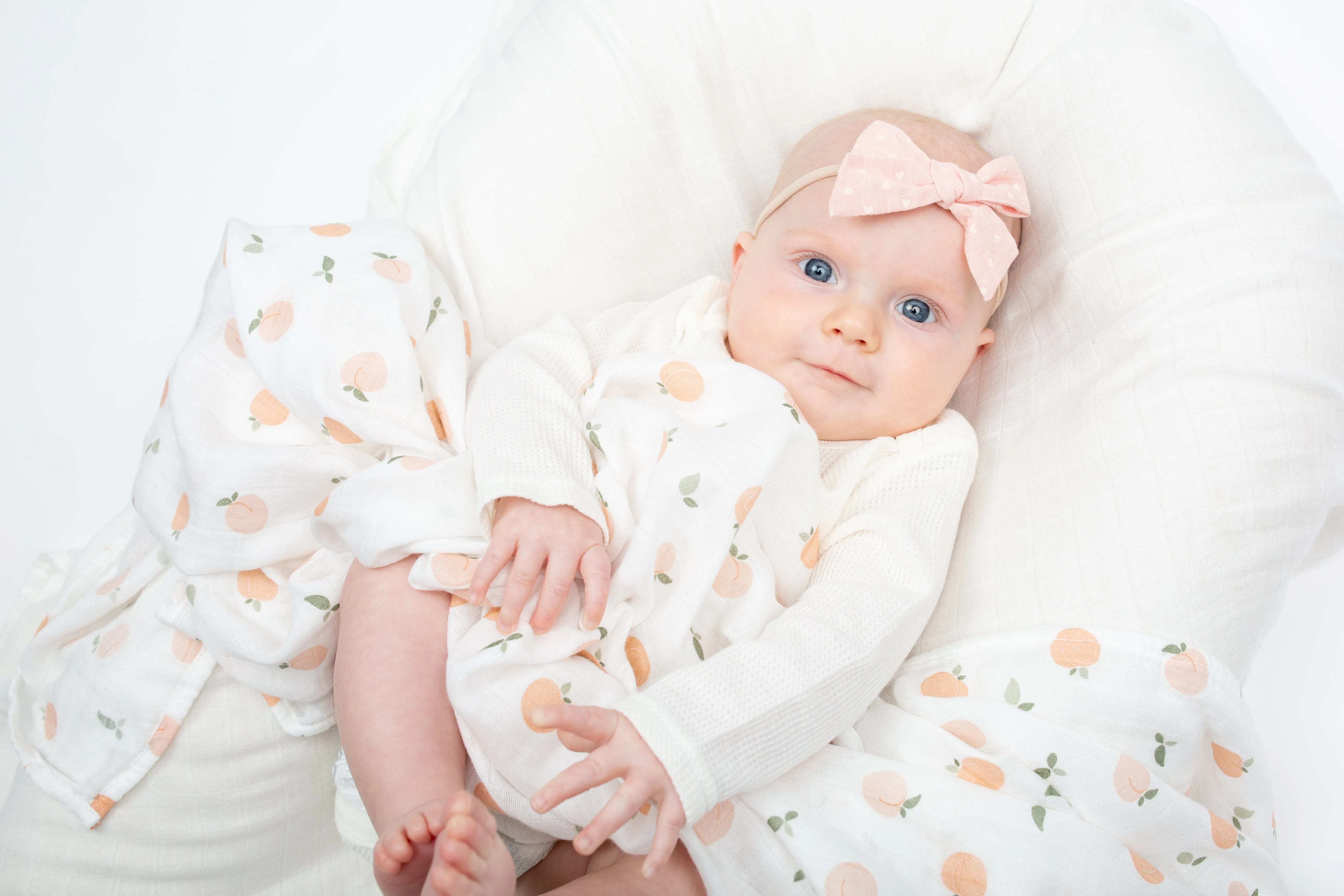 Lulujo - Bamboo Hat and Swaddle Blanket - Peaches