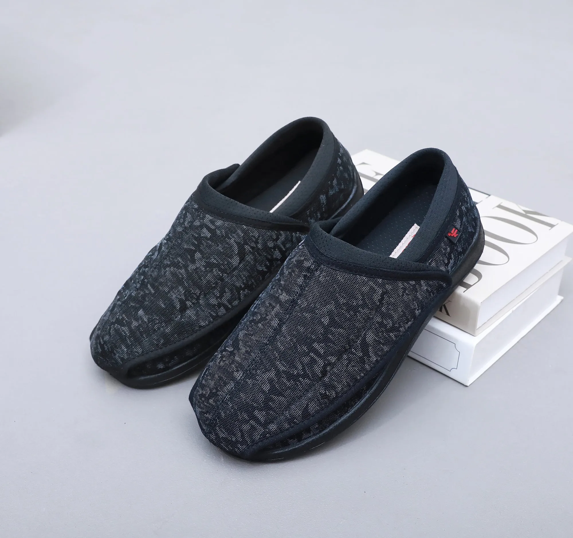 Nanccy Wide Diabetic Shoes For Swollen Feet - NW6039