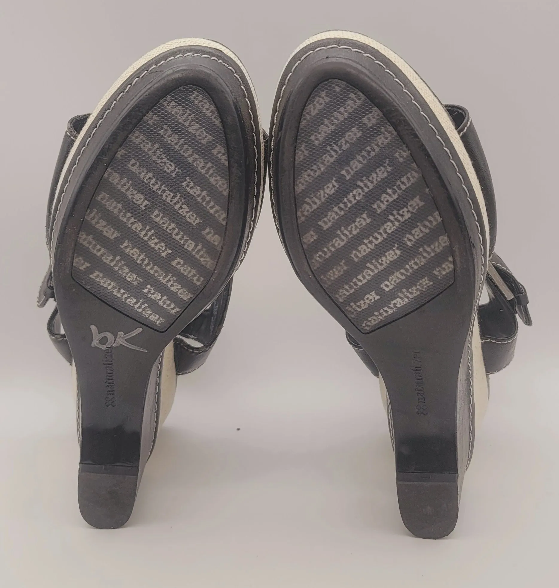 Naturalizer Womens Wedge Sandal Size 8.5M