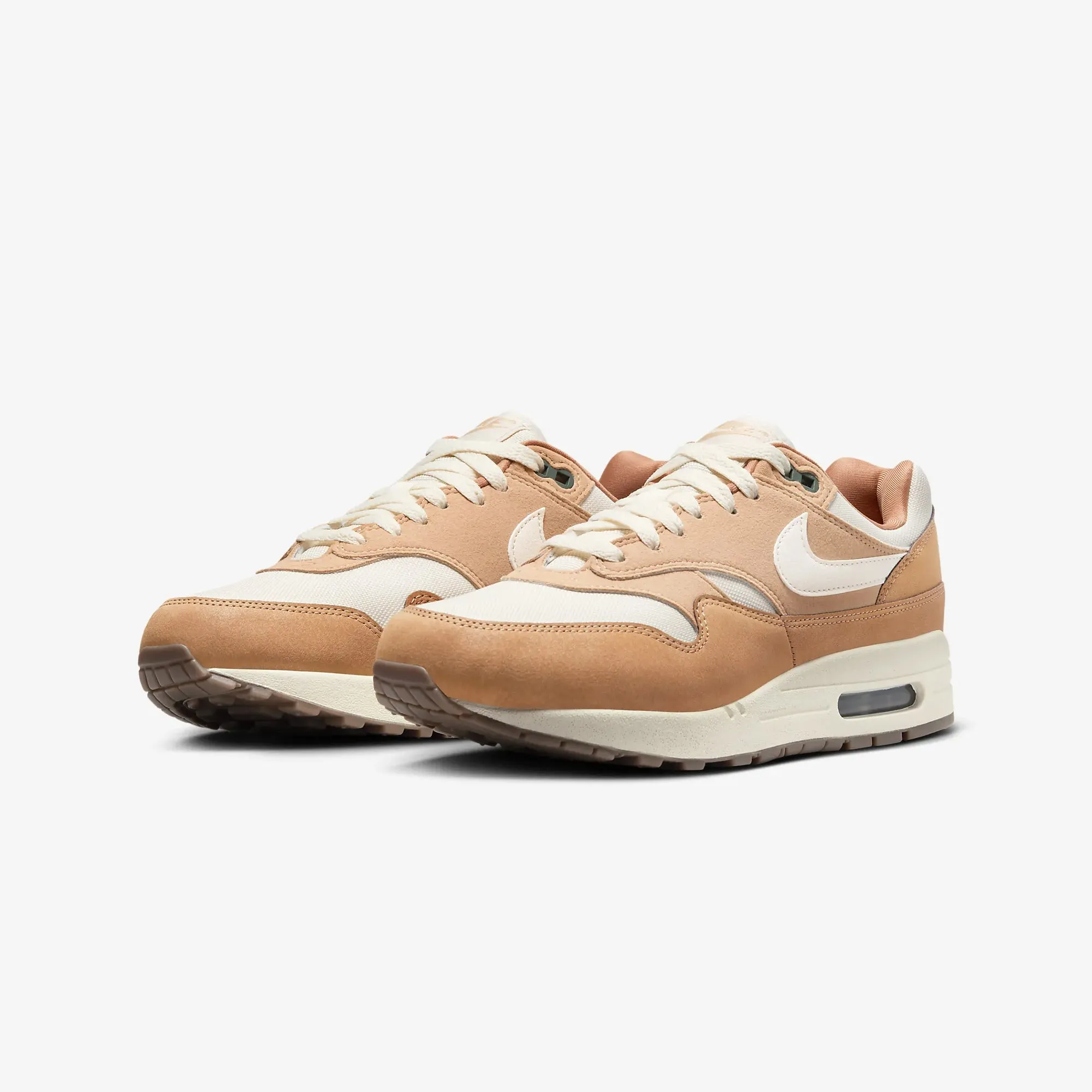 Nike | WMN'S AIR MAX 1 '87 { FLAX/COCONUT MILK-SESAME-VINTAGE GREEN