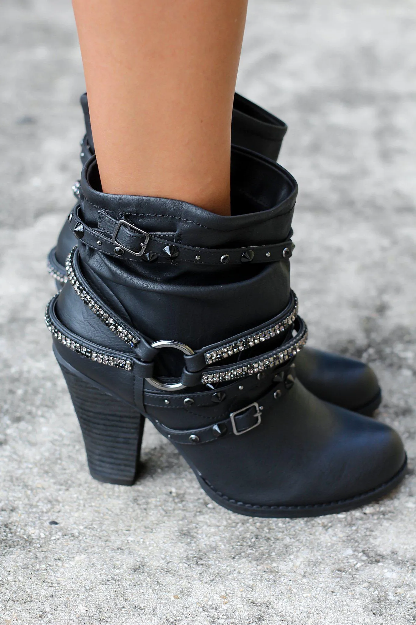 Sierra Black Booties