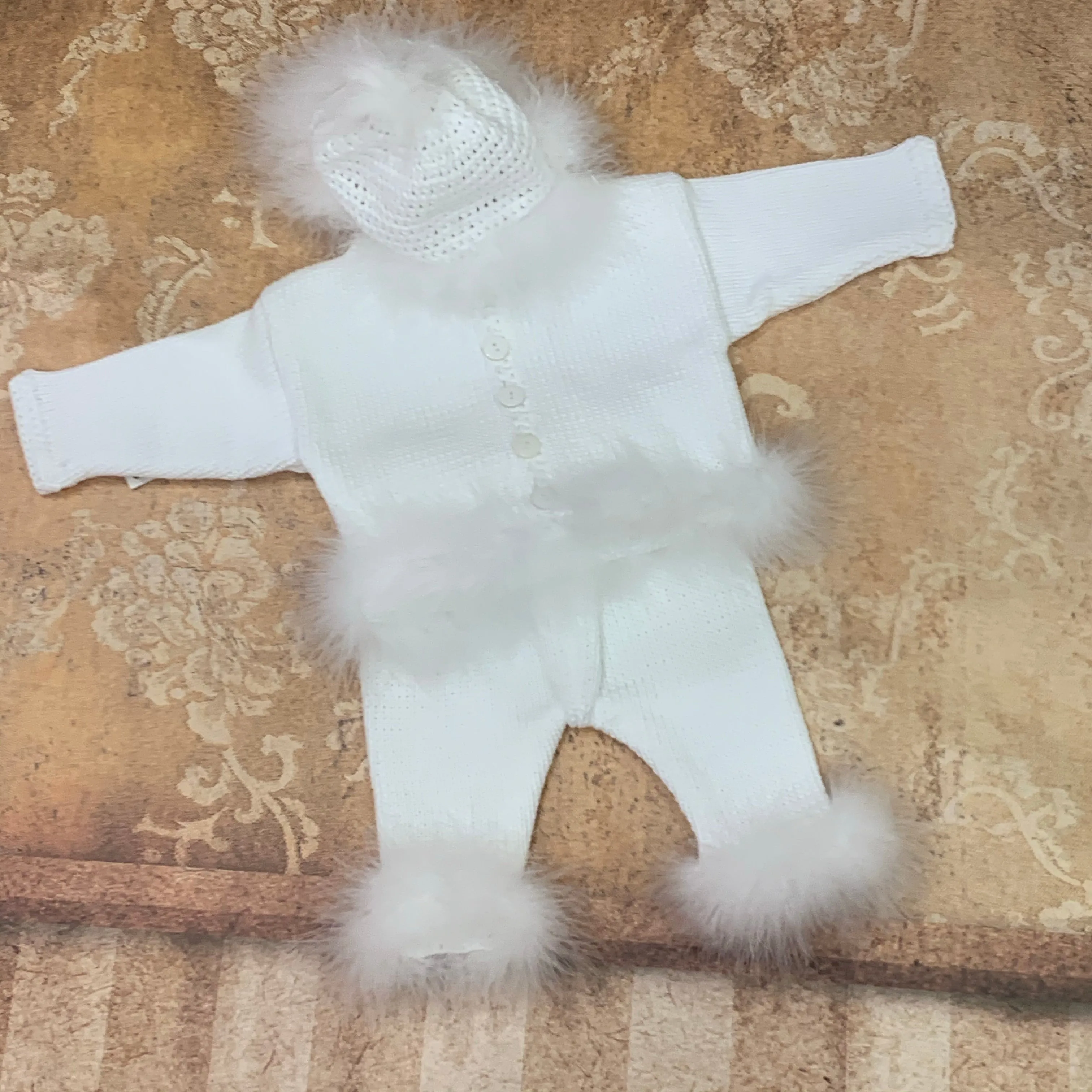 Traditional White Marabou Set