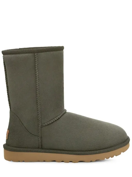 Ugg   10mm Classic Short II shearling boots 
