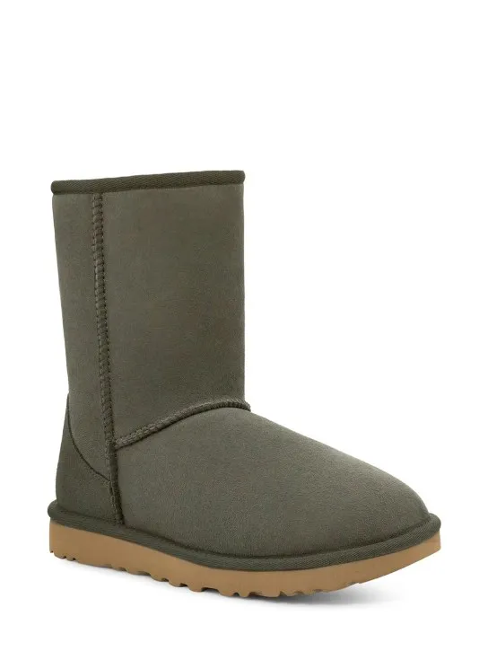 Ugg   10mm Classic Short II shearling boots 