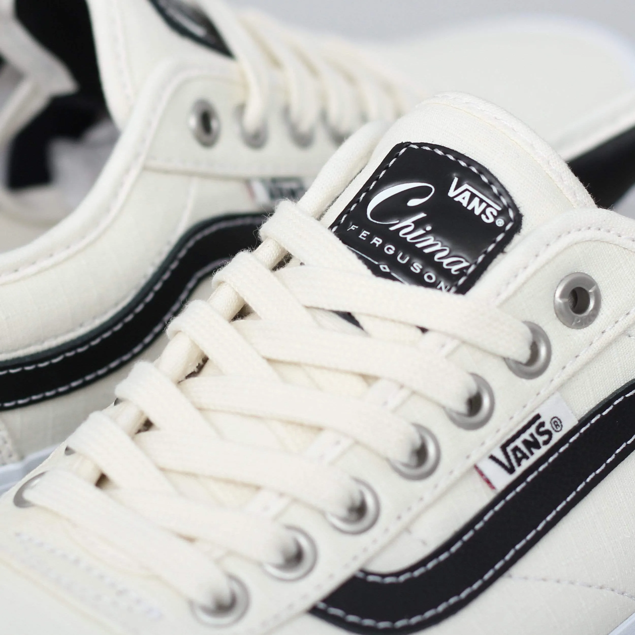 Vans Chima Pro 2 Shoes (Covert) Marshmallow / Black