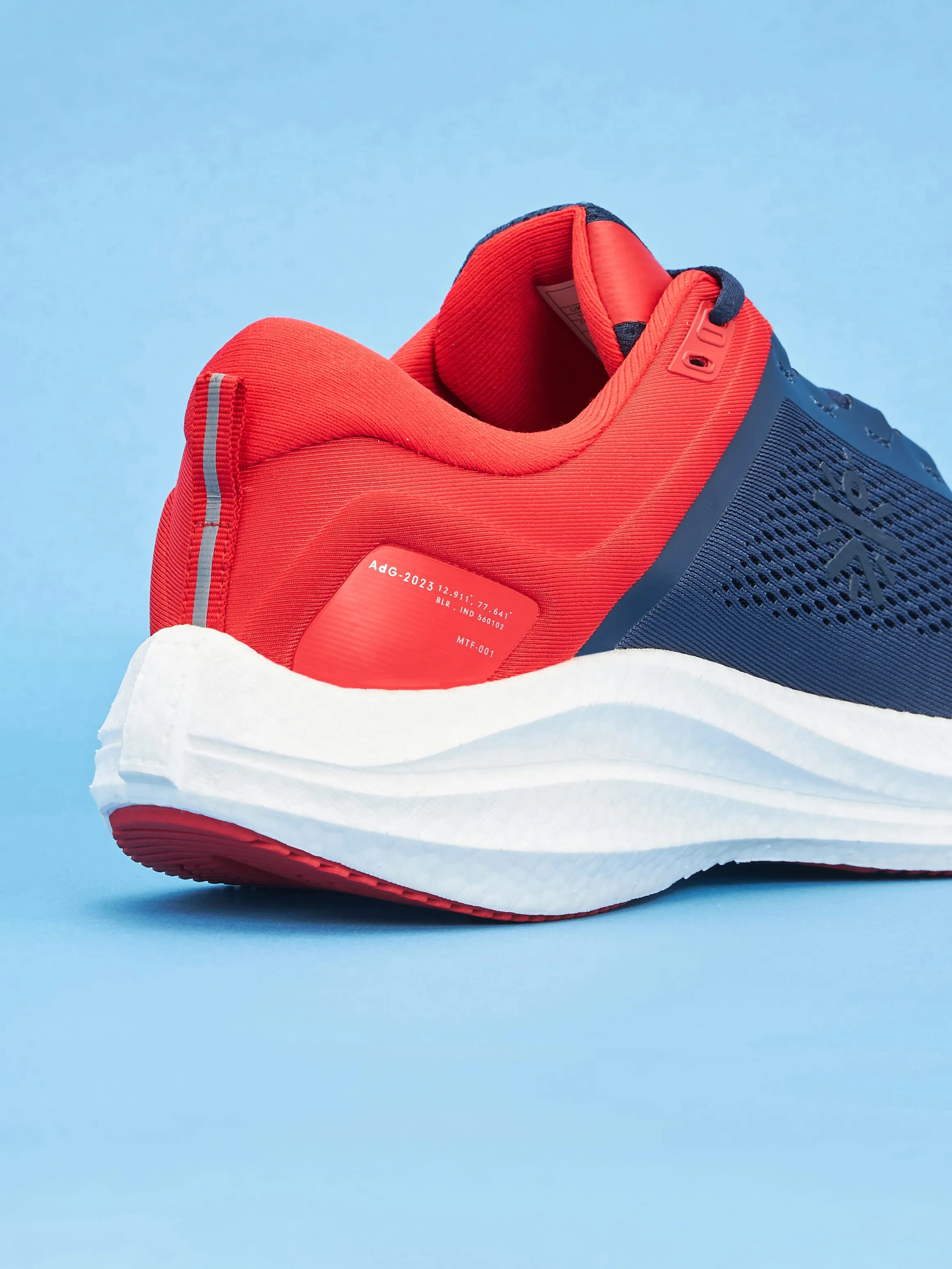 Versa Pulse Men Running Shoes - Navy/Red