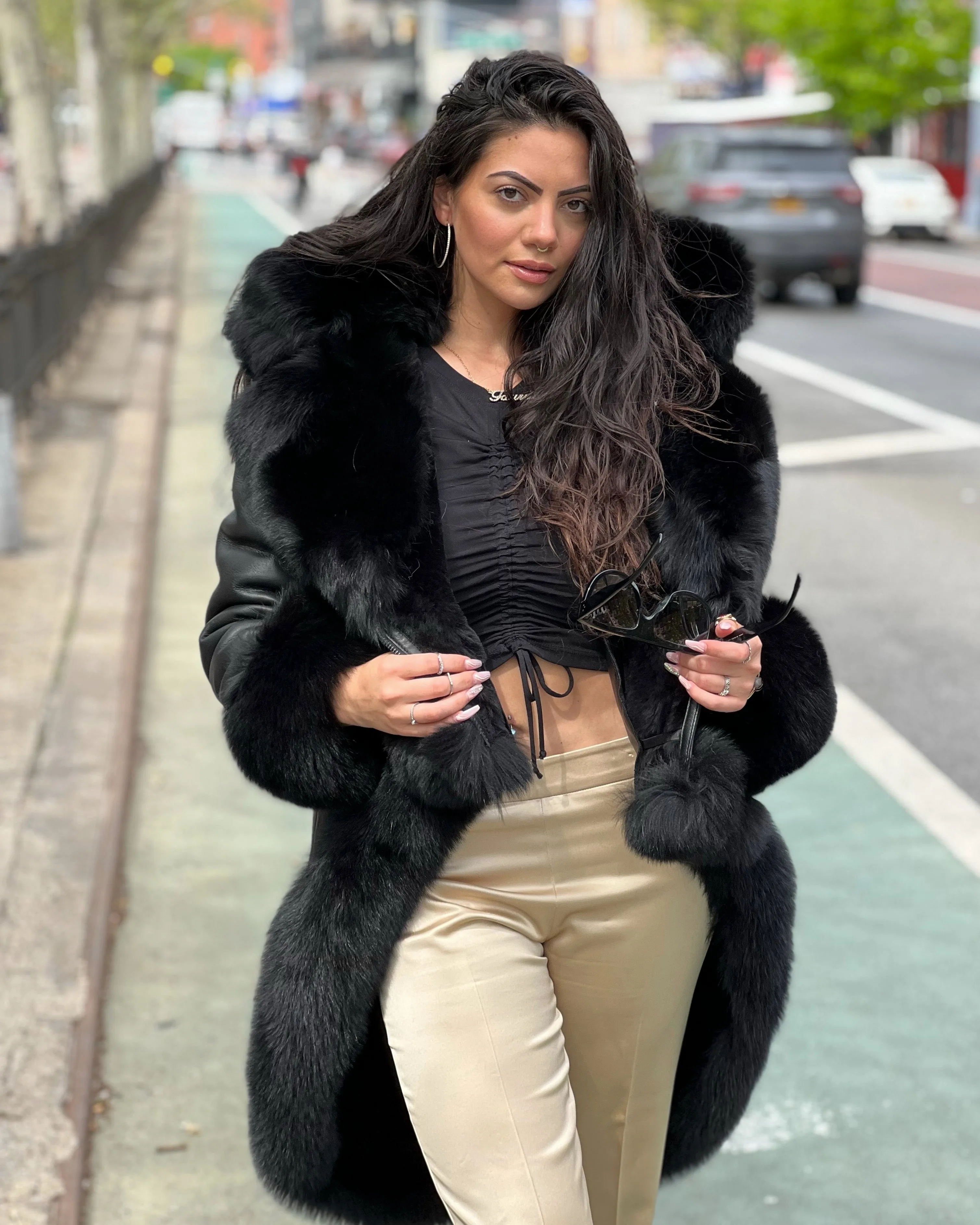 WOMEN SHEARLING- BLACK LONG LENGTH WITH BLACK FOX FUR