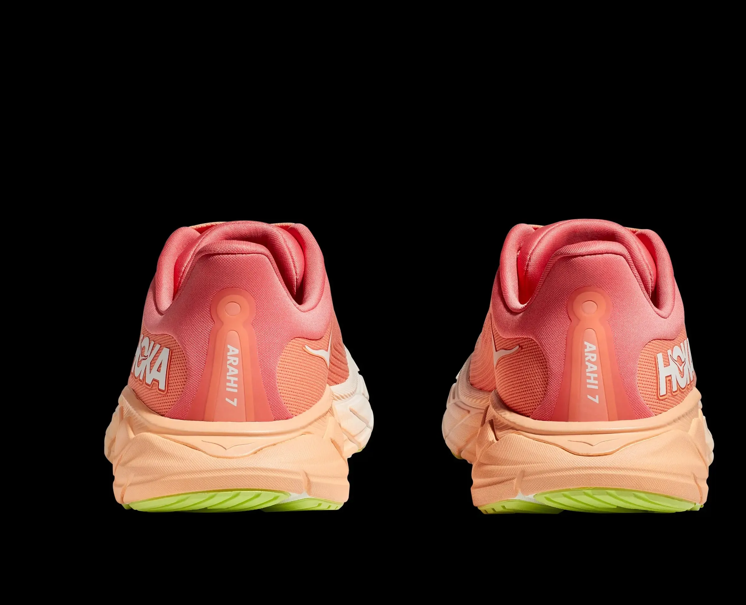 Women's Arahi 7