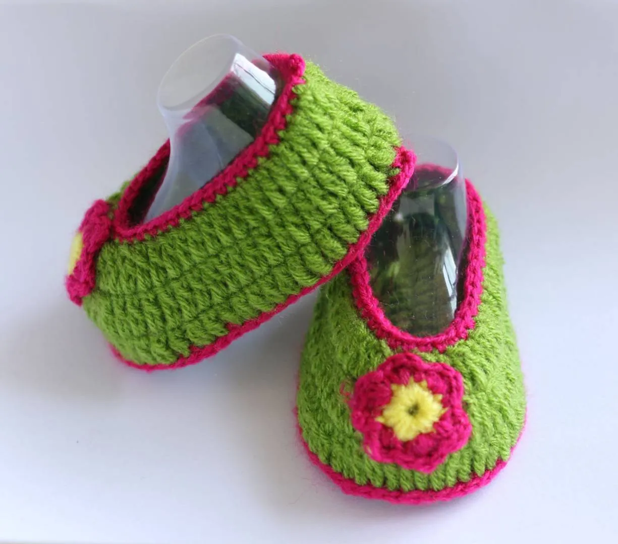 Woolen Soft Sole Green Booties For Kids