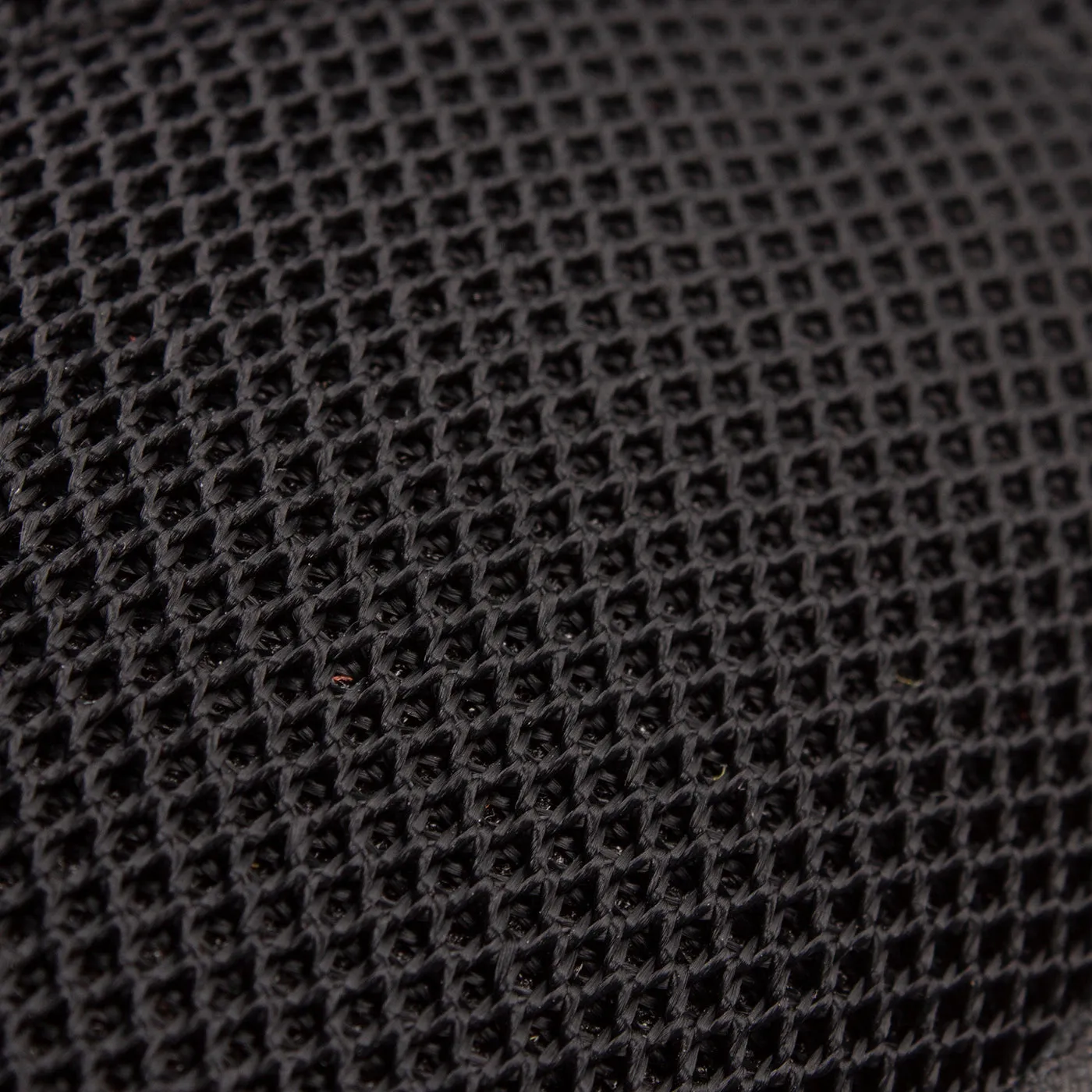 Ydun Fifty - Black